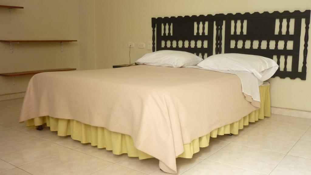 Hotel Calamo Plaza Pitalito Kamer foto