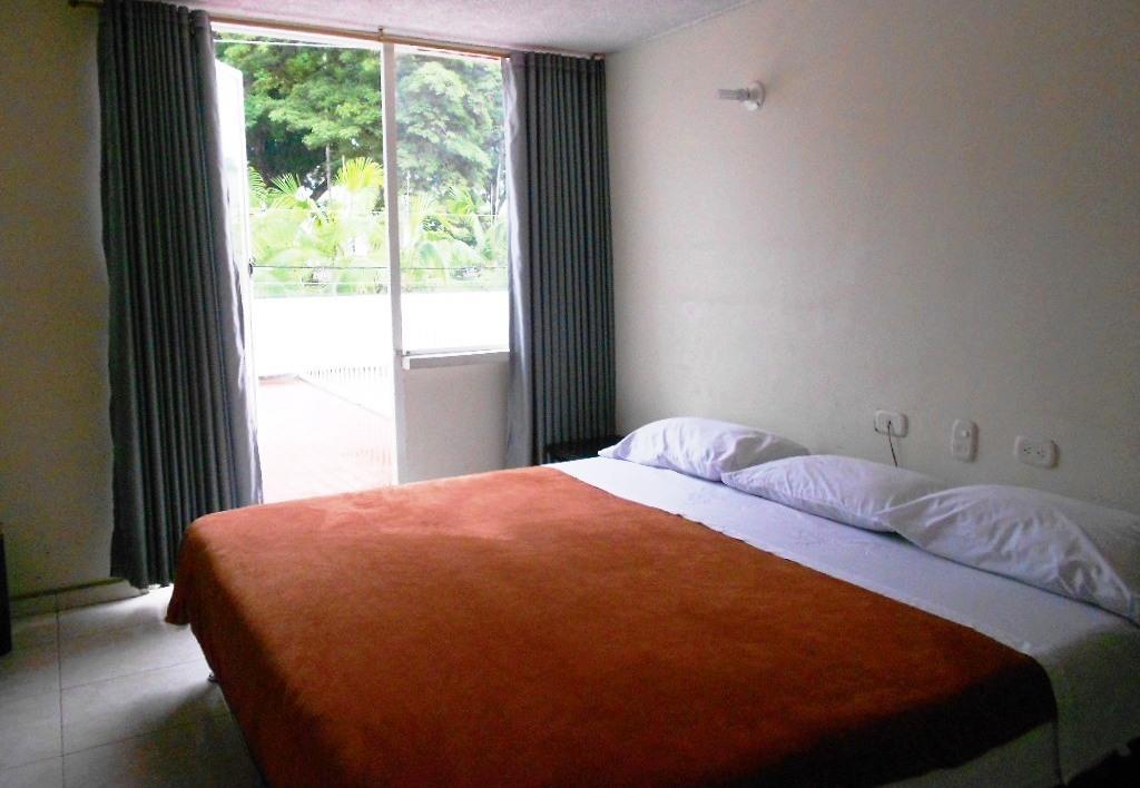 Hotel Calamo Plaza Pitalito Kamer foto