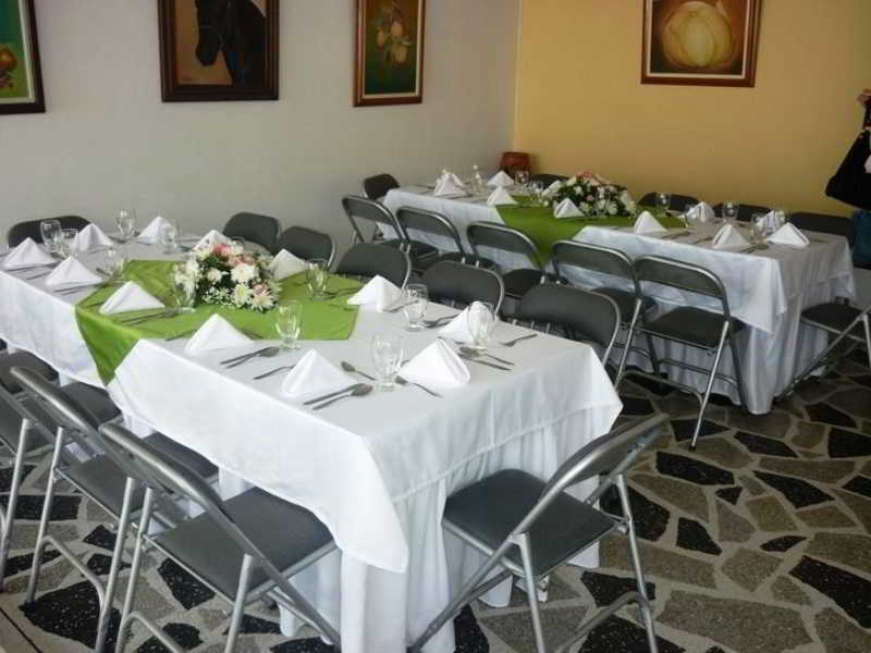 Hotel Calamo Plaza Pitalito Buitenkant foto