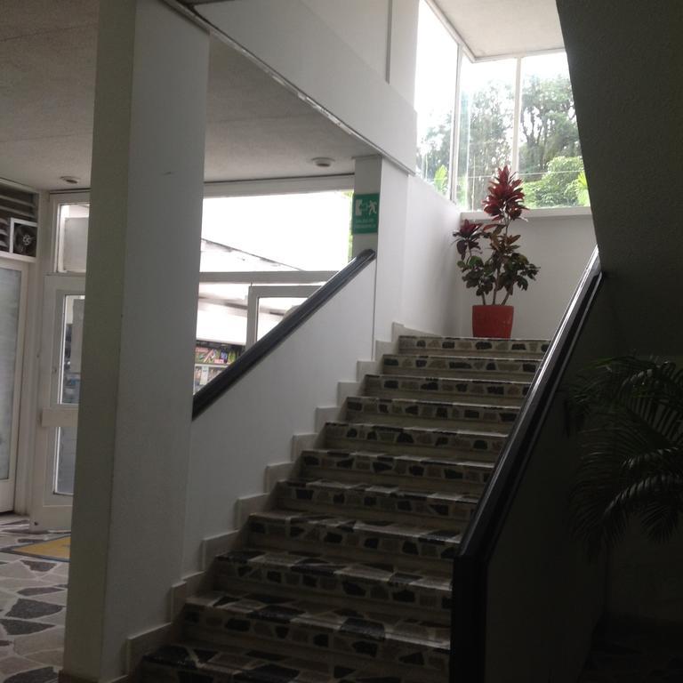 Hotel Calamo Plaza Pitalito Buitenkant foto